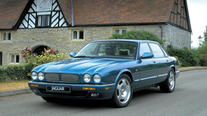 8 лучших автомобилей в рейтинге Джереми Кларксона