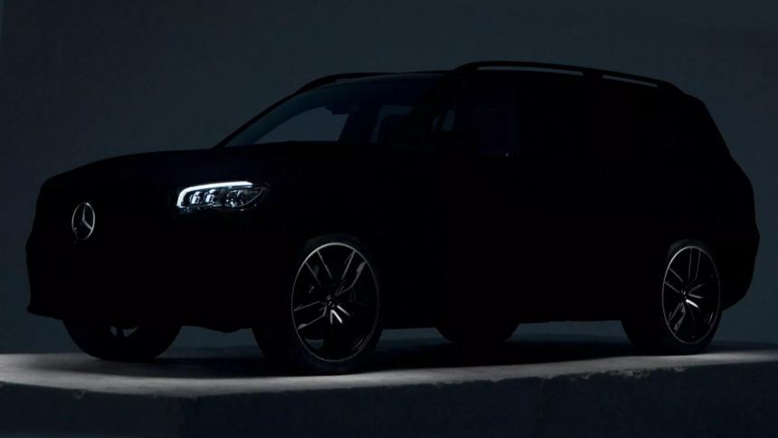 Mercedes-Benz впервые показал обновленный кроссовер GLS