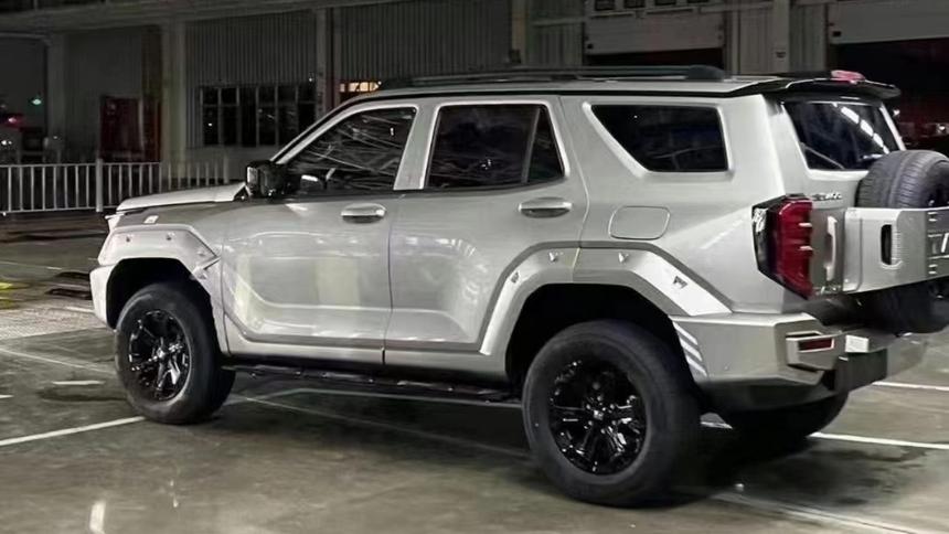 Первые изображения Tank 400: он появится в России