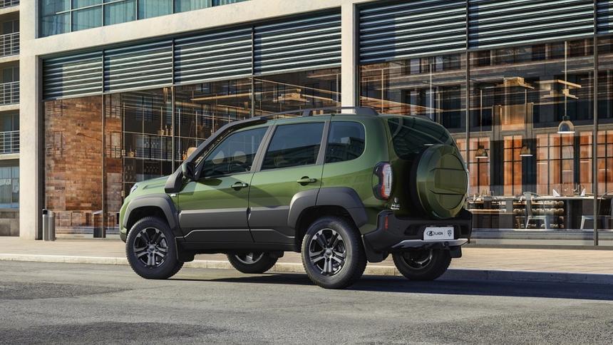 Lada представила особую Niva Travel для любителей хоккея