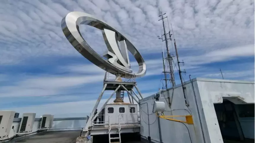 АвтоВАЗ остановил вращение «ладьи» на здании заводоуправления