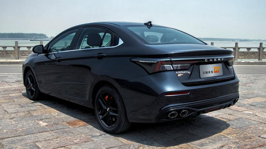 В России появится «горячий» седан Omoda S5 GT