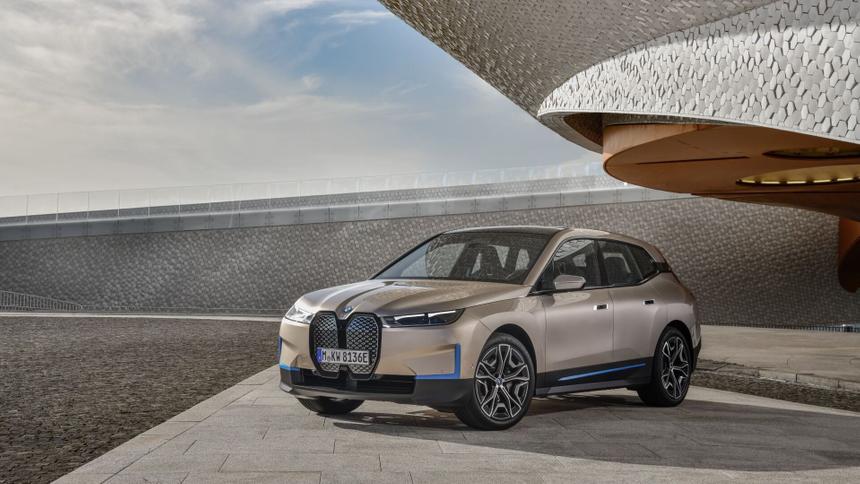 BMW высадит 25 деревьев за каждый тест-драйв любого электромобиля бренда