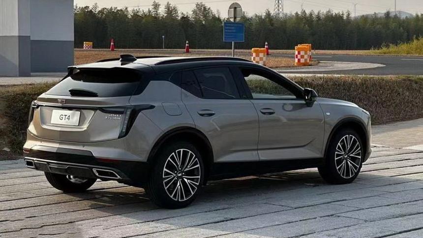 Полностью рассекречен малолитражный хэчтбек Cadillac GT4