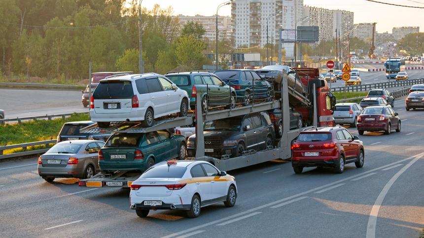 Таможня объявила об удвоении импорта автомобилей через Приморье
