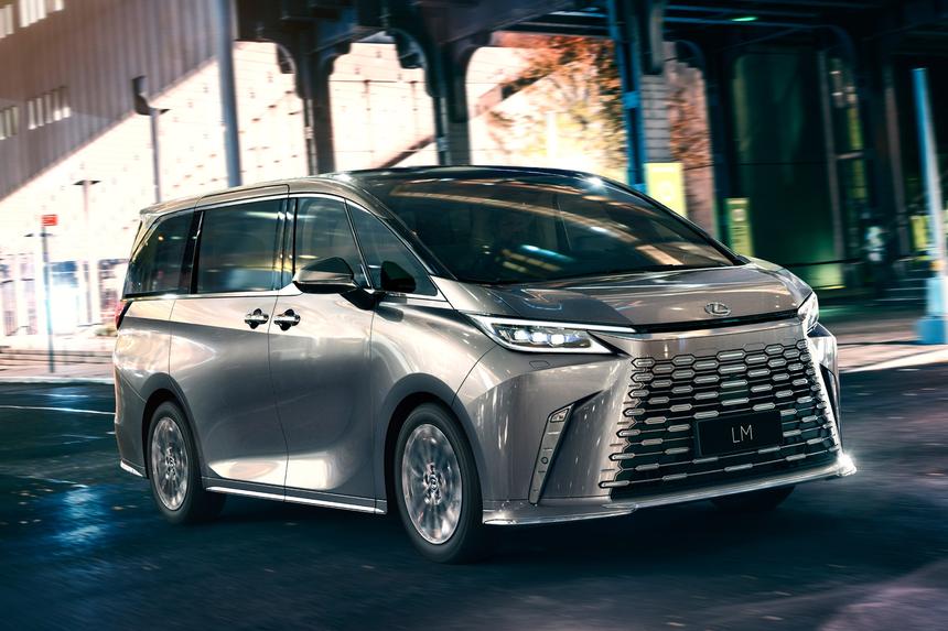 LM: чудо-«автобус» Lexus, который вас удивит