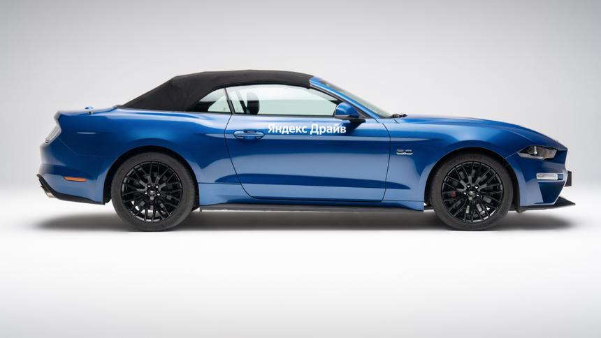 В московском каршеринге появились маслкары Ford Mustang GT