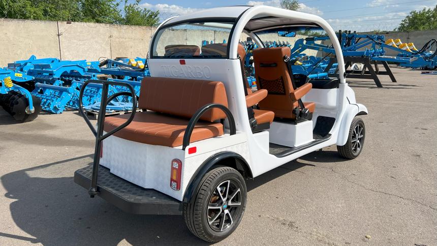 Объявлена дата начала продаж нового русского электрокара Tigarbo