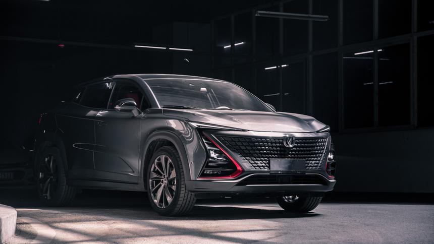 Объявлены российские цены на две новинки Changan