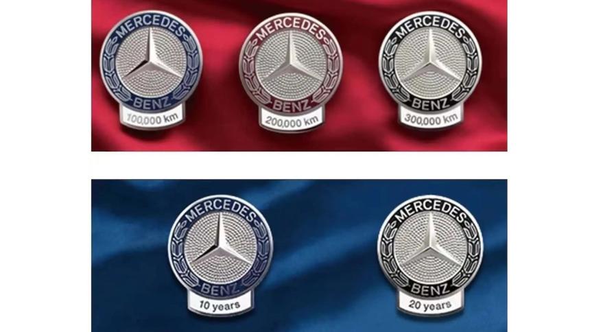 В Японии Mercedes-Benz дарит владельцам автомобилей специальные значки