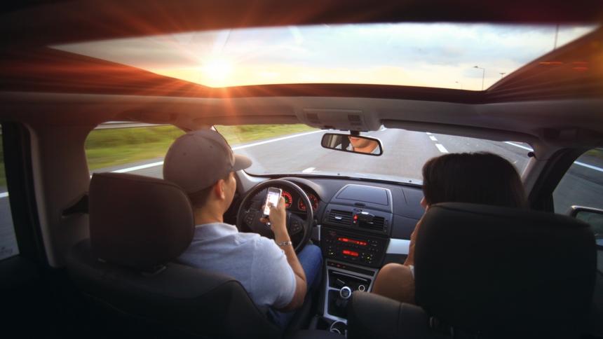 Водителей предупредят об опасных дорогах через смартфон