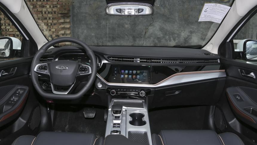 Предвестник седана Omoda S5 обзавелся новым атмосферным мотором