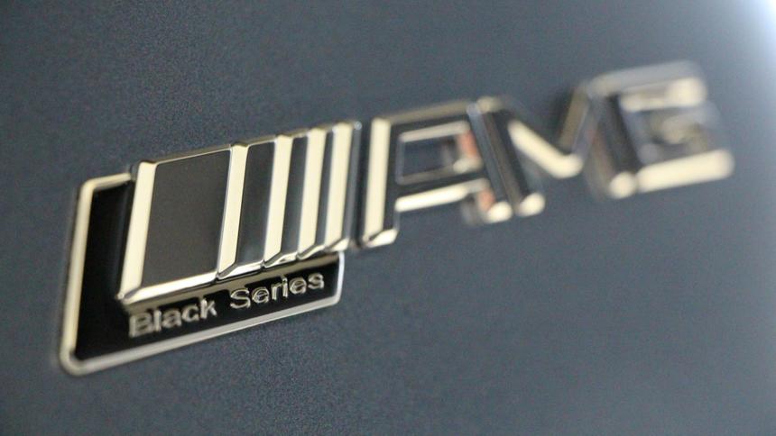 Mercedes предлагает за деньги увидеть новую модель раньше всех