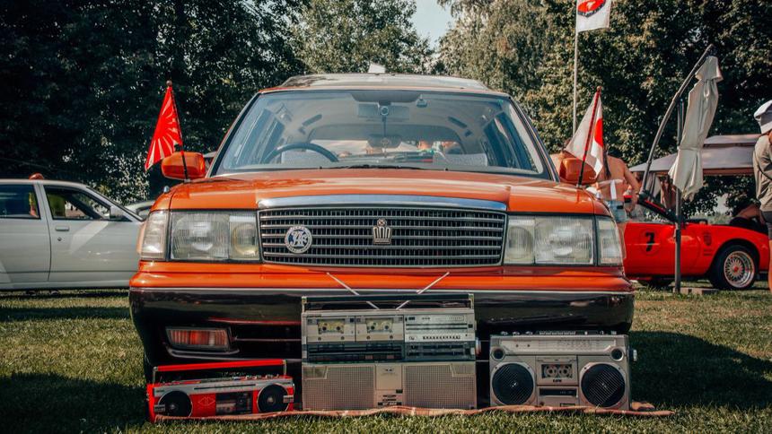 На фестивале тюнинга покажут катер, стилизованный под Ford Mustang