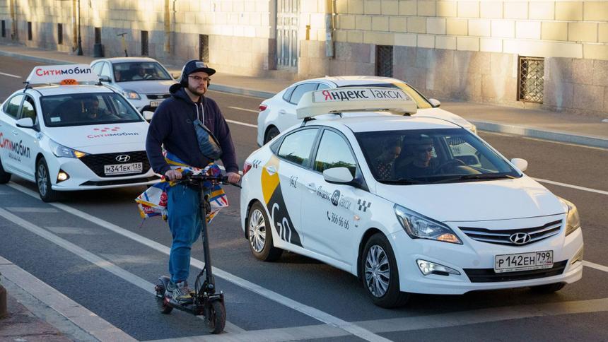 Чиновник предложил 5 способов решения проблем с электросамокатами