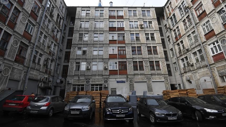 В Москве запретят парковаться у подъездов