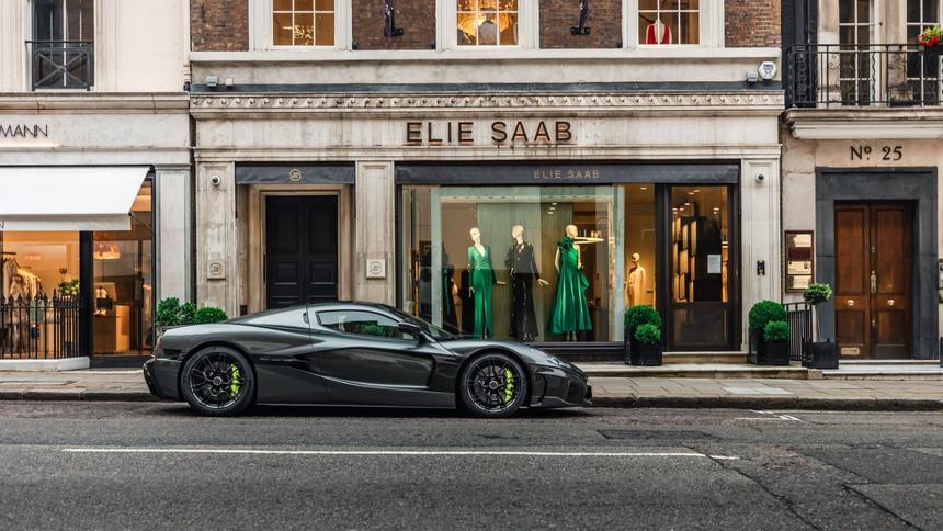 Эти электромобили способны обогнать лучшие в мире суперкары