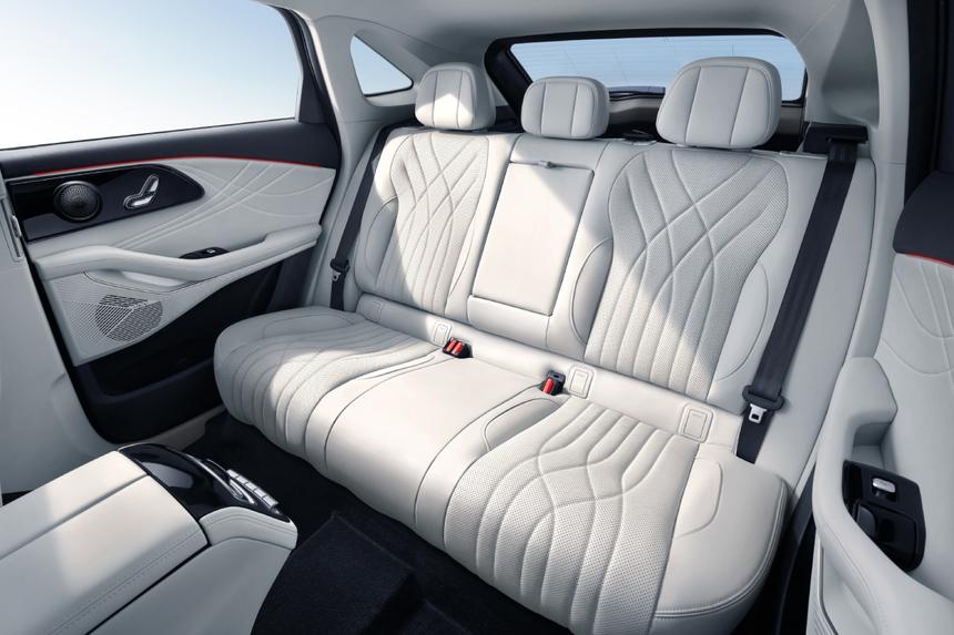 Всё, что россиянам нужно знать об автомобиле Exeed RX