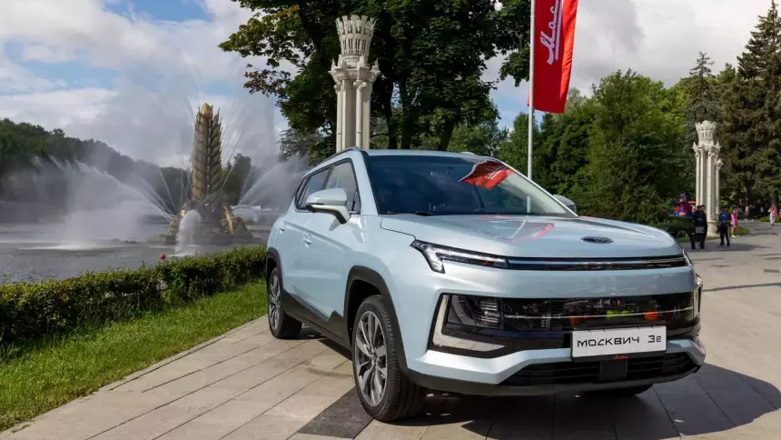 Волгоградским депутатам купят «Москвичи» и «Солярисы»