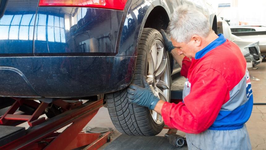 Россияне стали экономить на обслуживании автомобилей