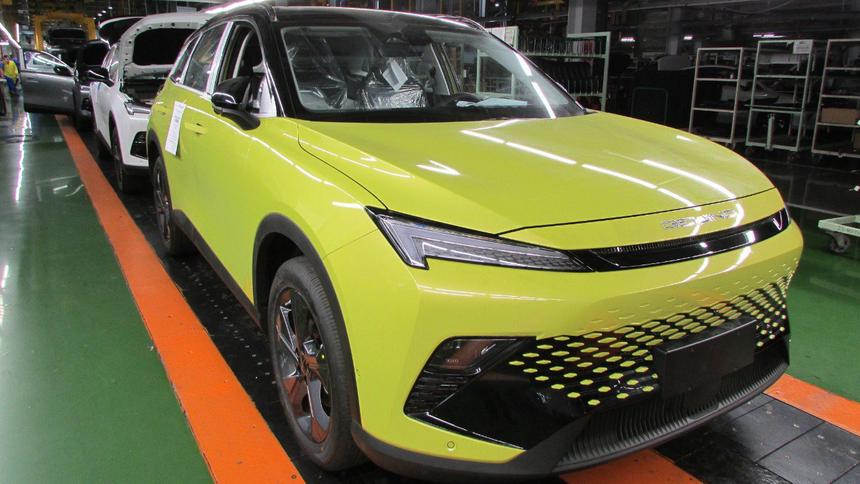 На «Автоторе» стартовало производство BAIC X55