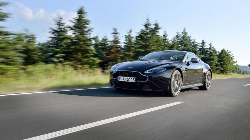 5 доступных суперкаров