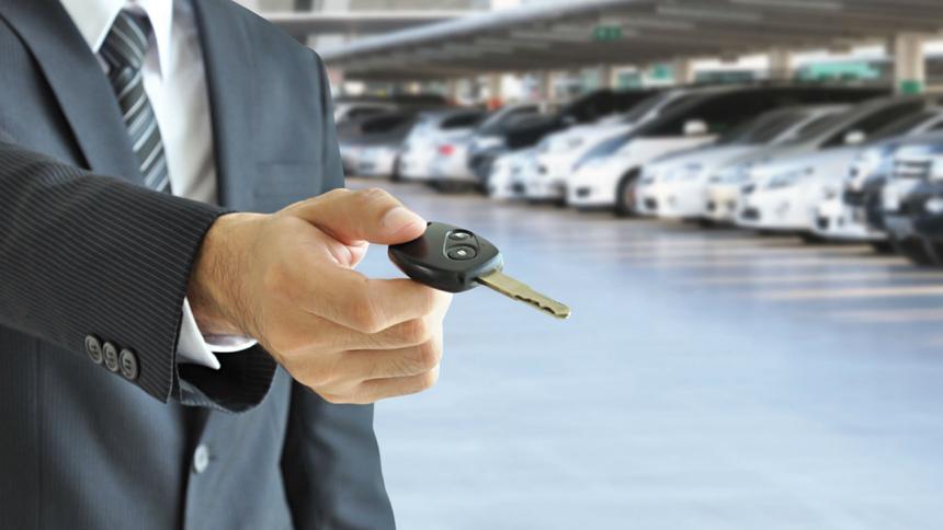 Россияне в июле бросились скупать машины в кредит