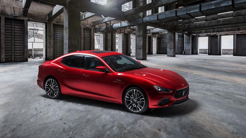 7 самых быстрых седанов в мире