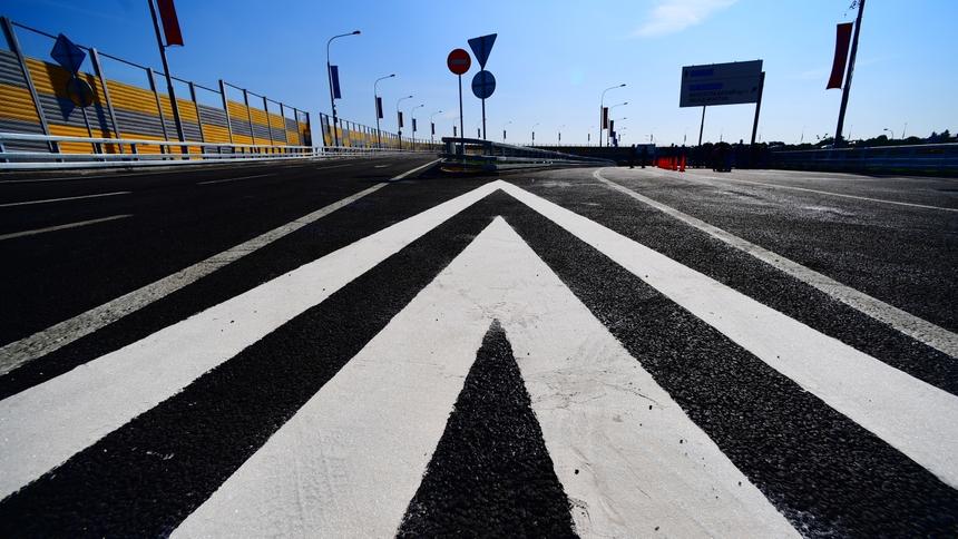 На платных дорогах появилась новая разметка