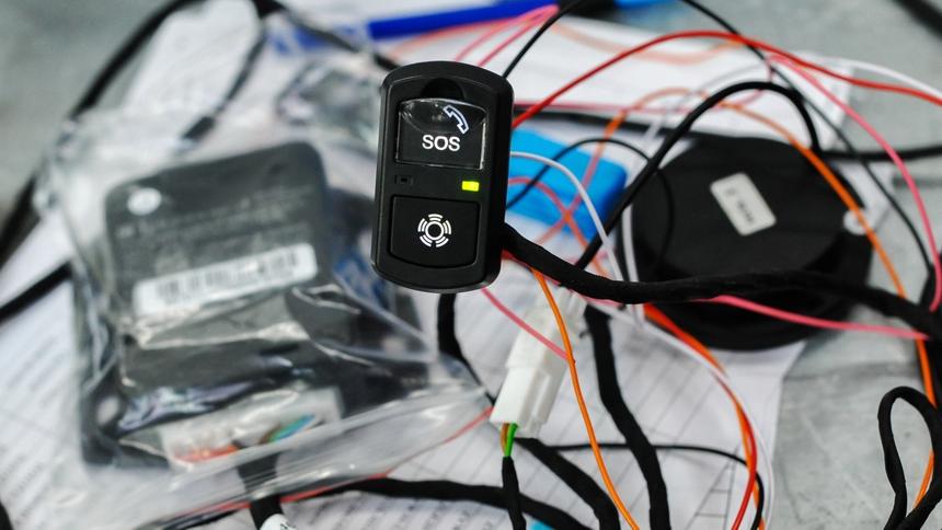 Казахстан решил не устанавливать кнопки SOS на машины