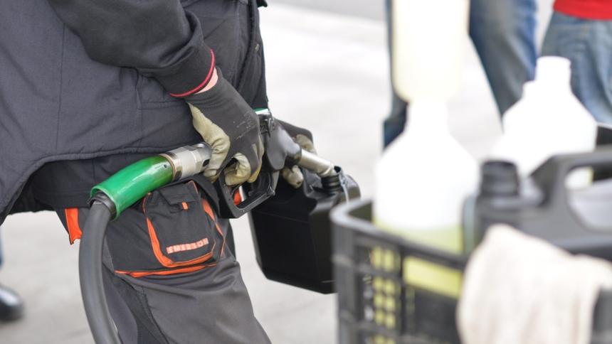 В Новосибирске ограничили продажу топлива