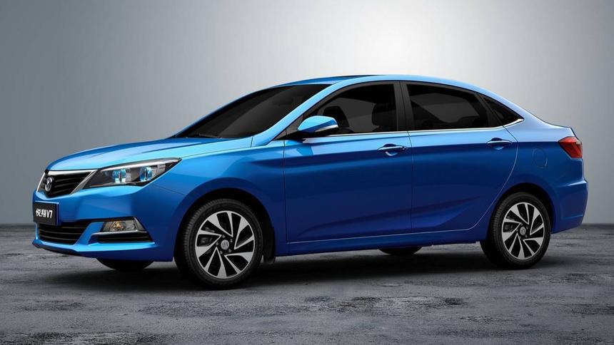 Названы 5 самых доступных для россиян седанов