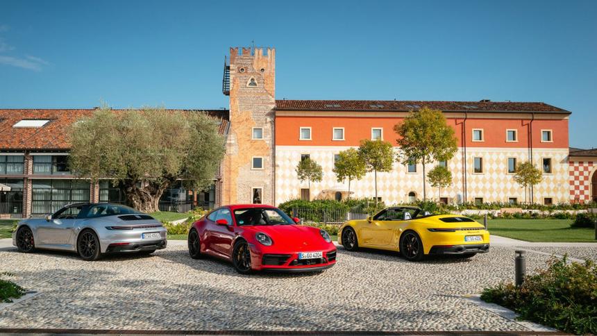 Porsche раскрыл подробности о новом 911