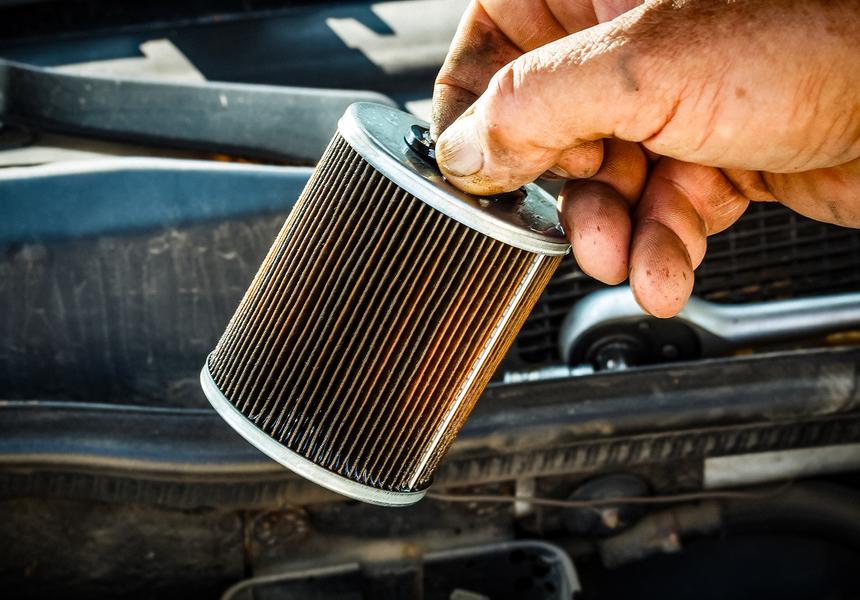 Почему троит мотор: симптомы и причины