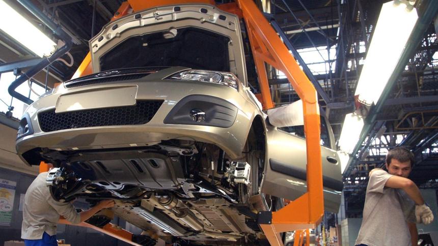 Оплату утильсбора автопроизводителями предложено перенести на конец 2024 года