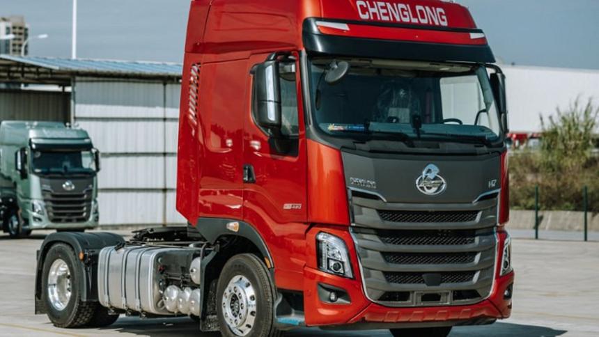 В Россию поставлены первые тягачи Chenglong