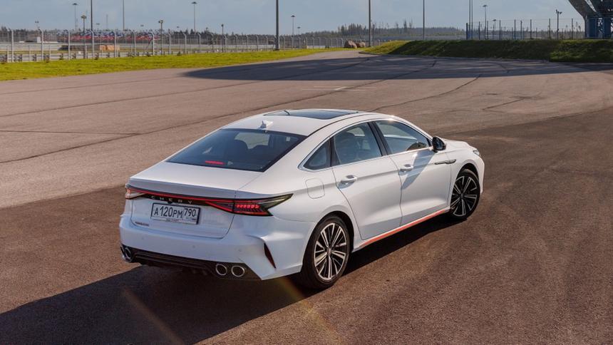 Россияне стали реже ездить на своих автомобилях