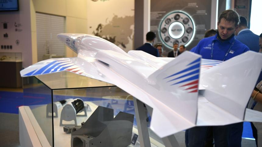 Модель демонстратора комплекса технологий сверхзвукового гражданского самолета «Стриж» на МАКС-2021