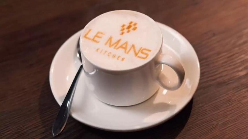 В дилерском центре Ford откроется ресторан высокой кухни