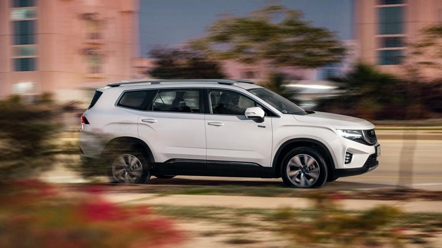 В продажу поступил Geely Okavango L