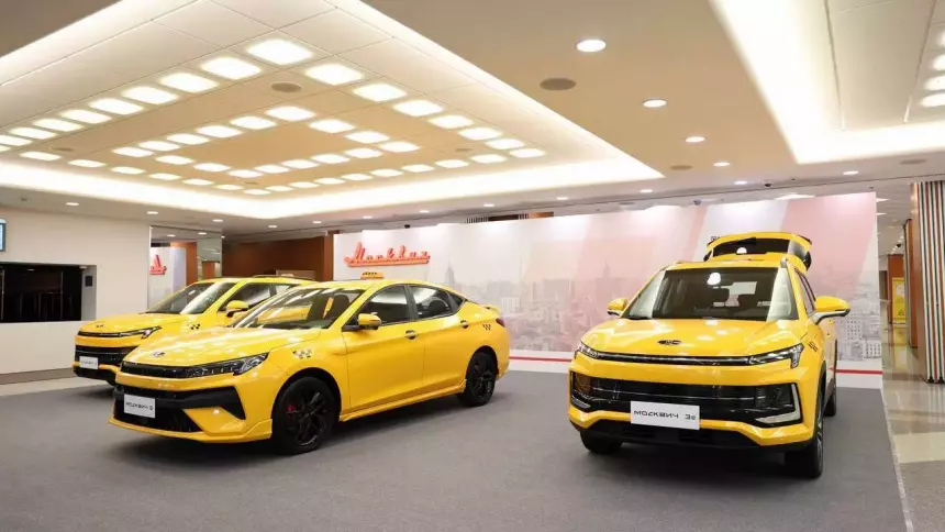 Самозанятые таксисты пригрозили уйти из отрасли