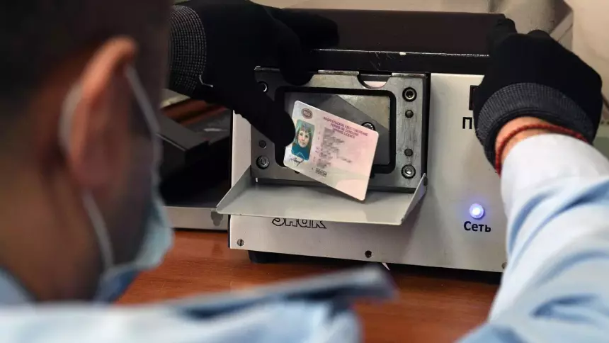 Истекающие водительские права будут действовать ещё три года