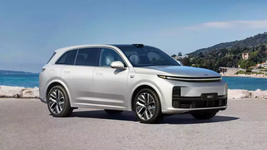 Автомобили Li Auto в России превращаются в «кирпичи»