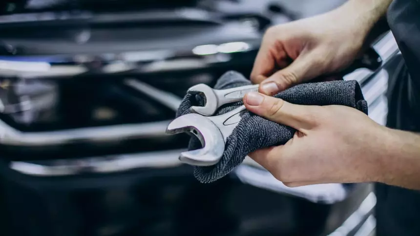 Эксперт Буров объяснил, в чём опасность плохих запчастей