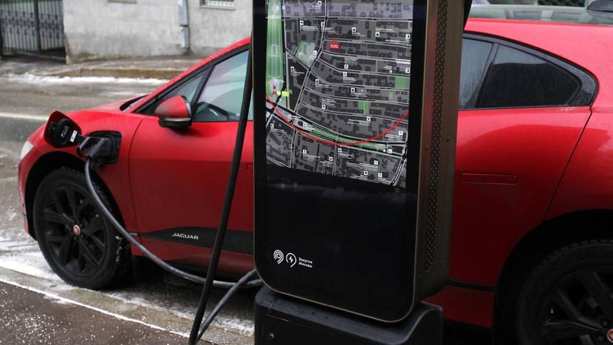 В России ускорят установку зарядок для электрокаров