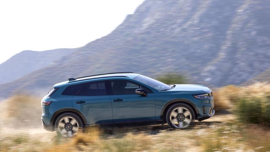 6 новых кроссоверов и внедорожников, которые появятся в 2024−2025 годах