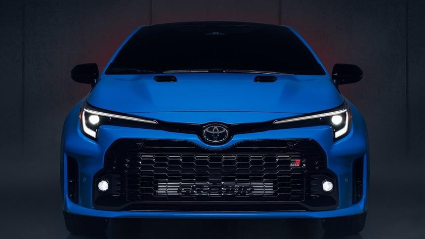 6 лучших автомобилей 2024 года с «механикой» и полным приводом