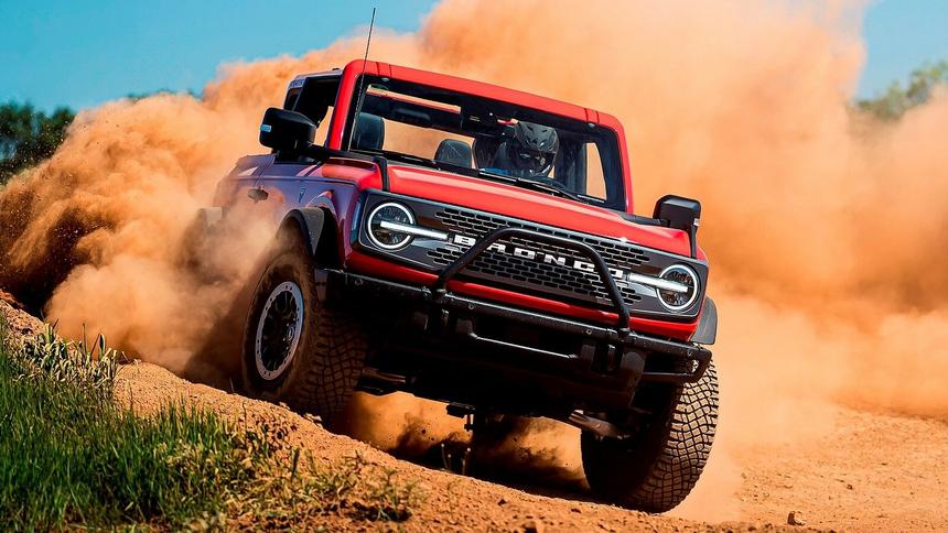 6 лучших автомобилей 2024 года с «механикой» и полным приводом