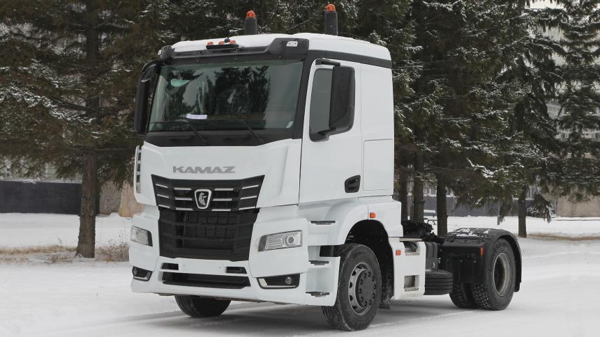 Гендиректор КамАЗа назвал маржу дилеров грузовиков в 2023 году