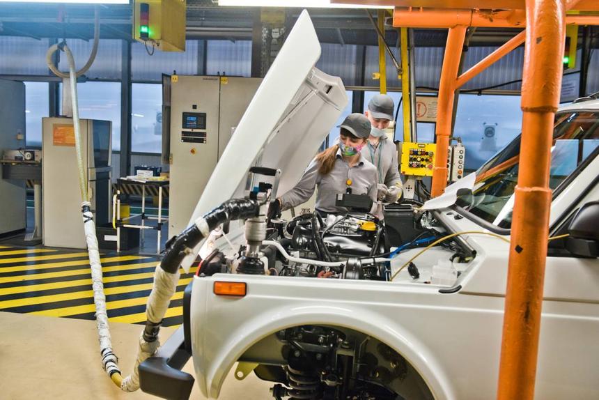 В России перестали давать льготный лизинг на легковые машины